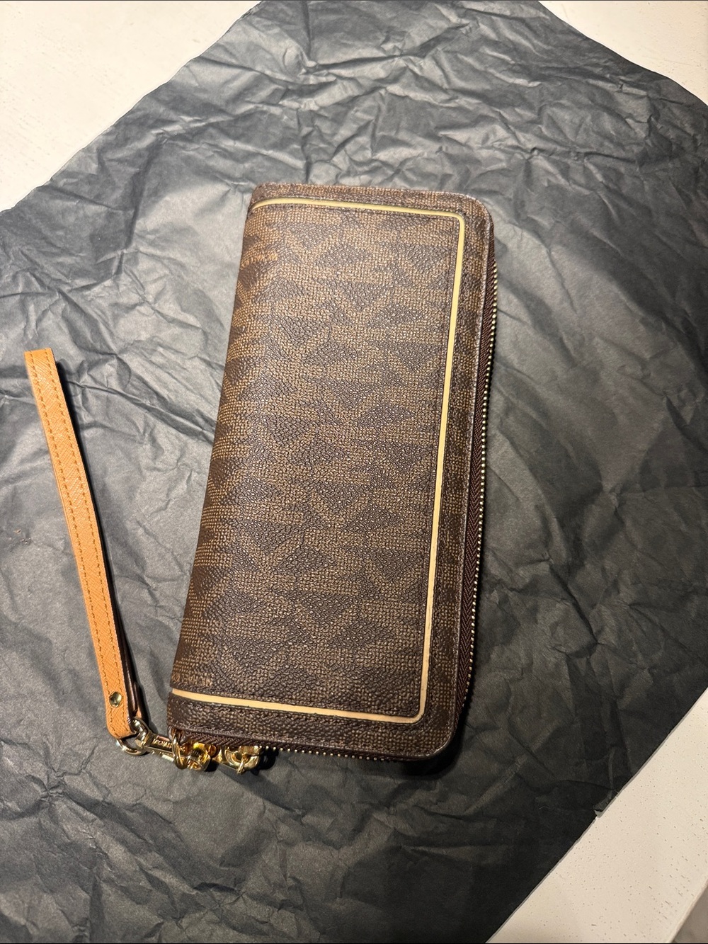 Brown Zip-Around Men's Wristlet Wallet